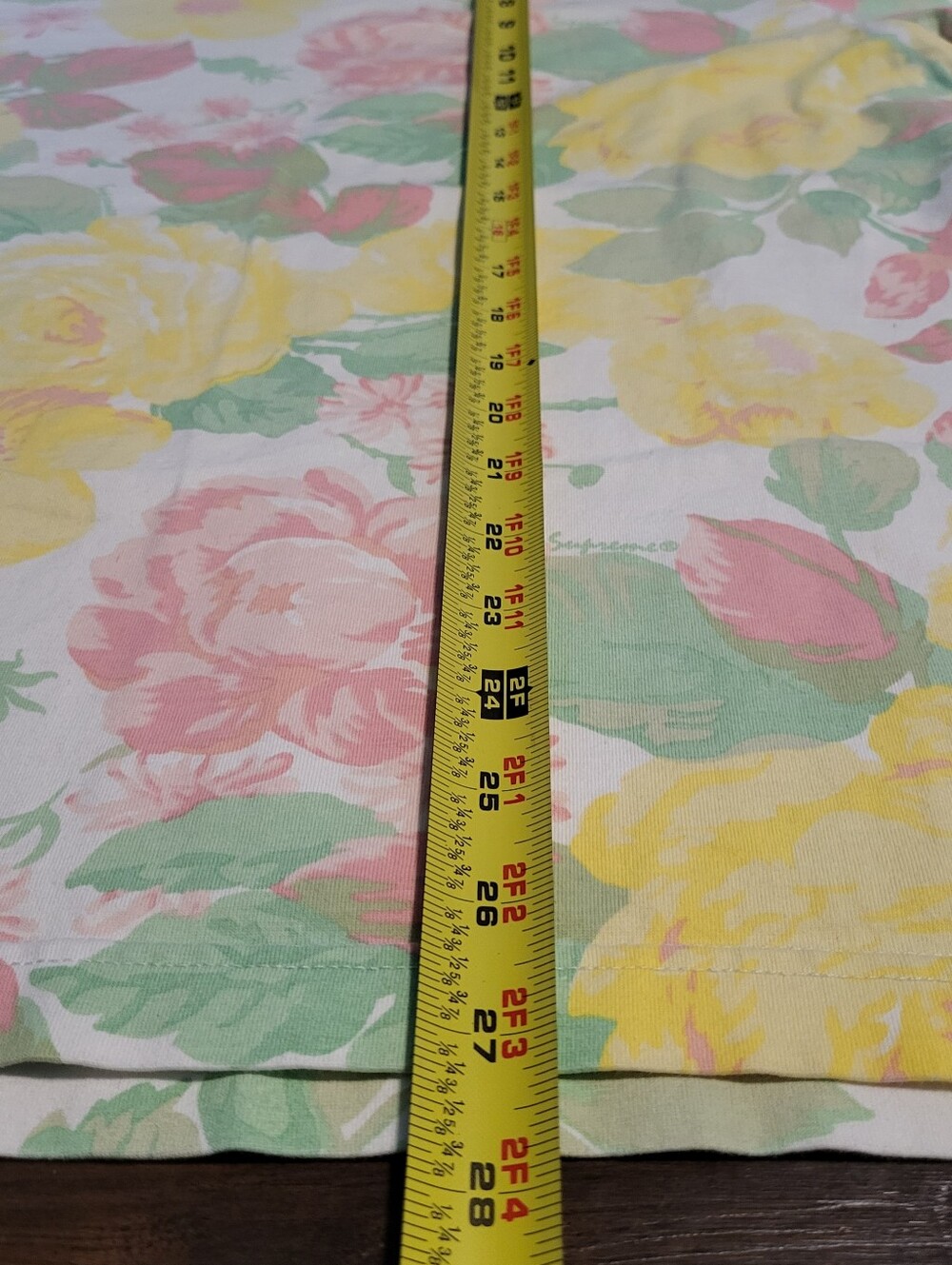 Supreme Floral Logo Short Sleeve T-Shirt Size Small Back Print Vintage Rose Past - Picture 4 of 7